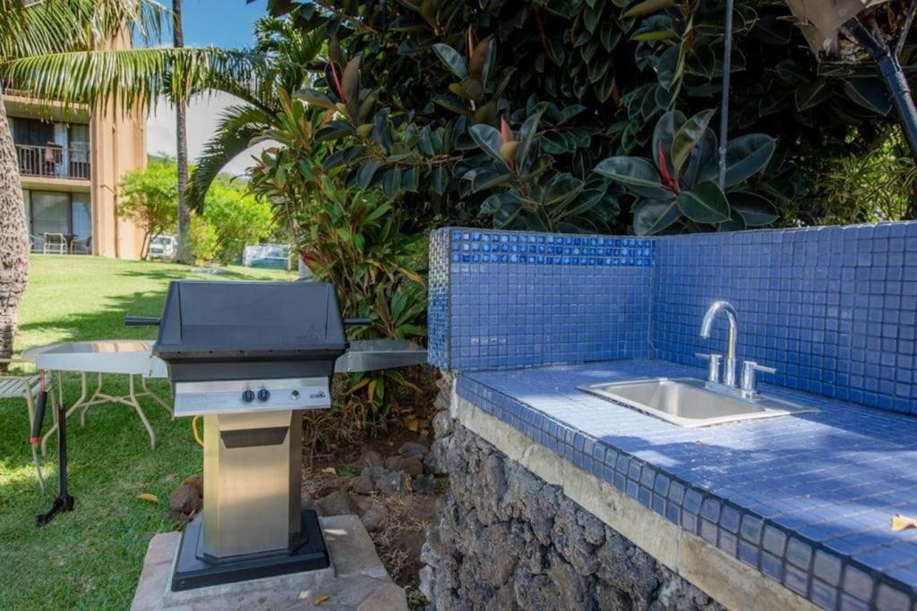 Stunning Maui Direct Ocean Front On The Beach, Walk To Beach From Condo, Watch Turtles, Whales, Ac In All Rooms Ocean View Pool And Spa Wailuku Ngoại thất bức ảnh