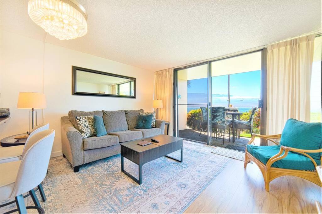 Stunning Maui Direct Ocean Front On The Beach, Walk To Beach From Condo, Watch Turtles, Whales, Ac In All Rooms Ocean View Pool And Spa Wailuku Ngoại thất bức ảnh